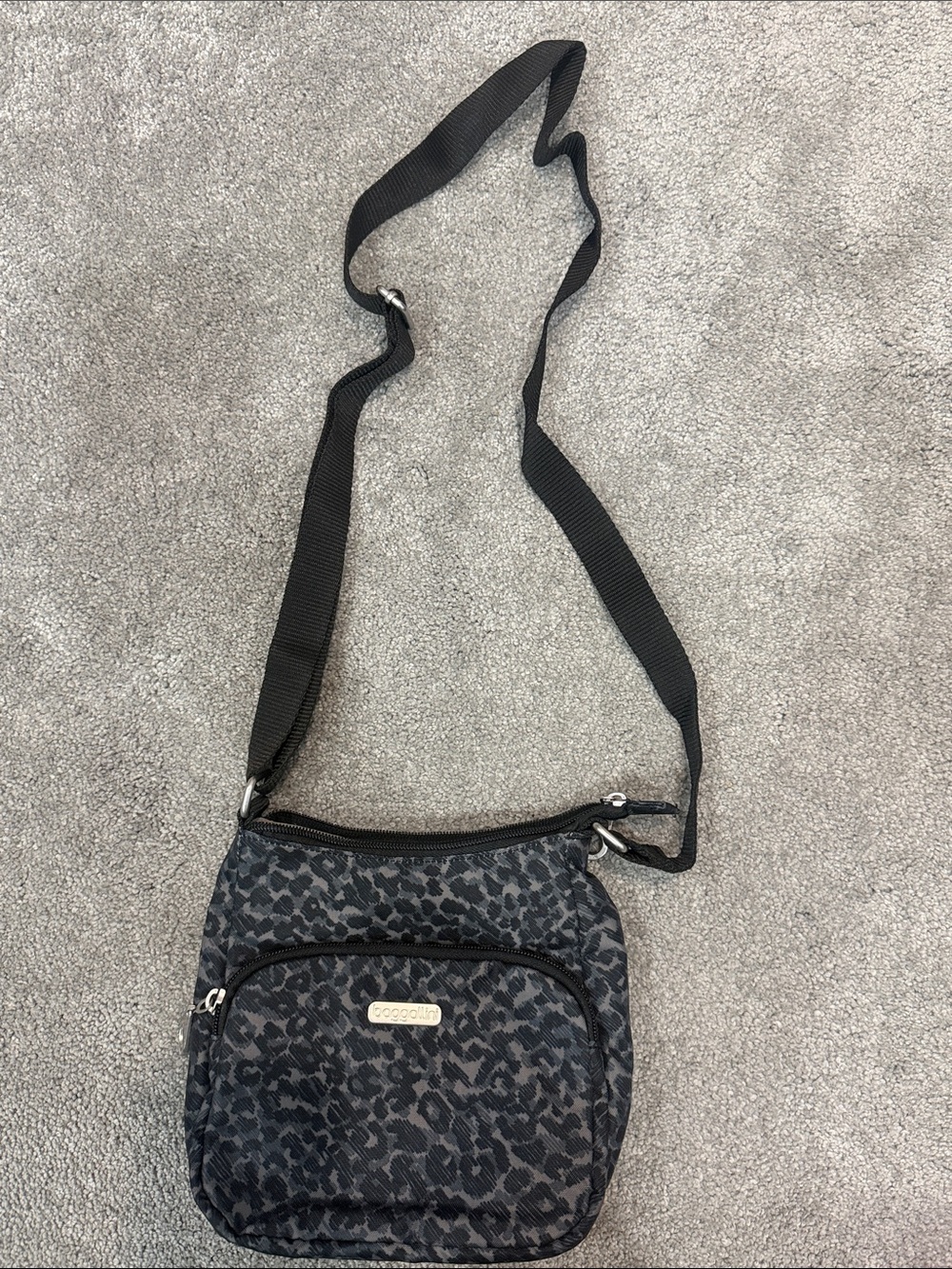 Baggallini Black Leopard-Print Crossbody Bag